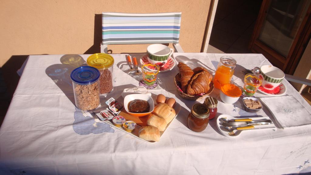 Bed and Breakfast Il Melograno Борґо-Сан-Дальмаццо Екстер'єр фото